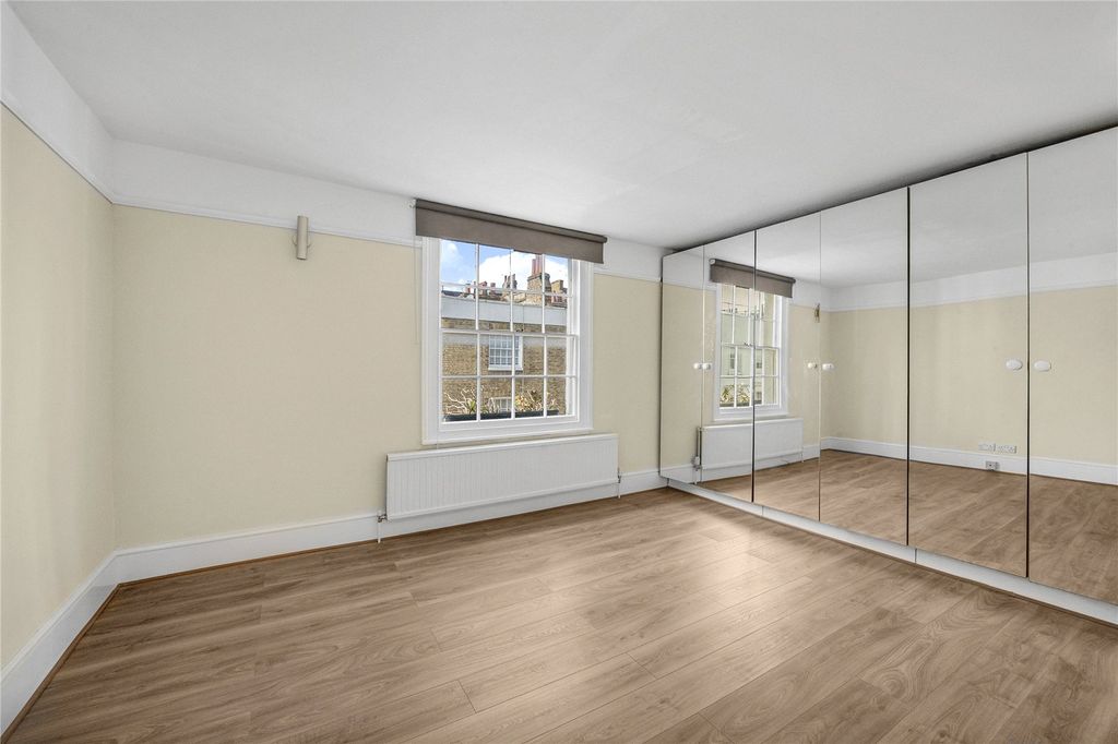 Property photo 3 of 10 Picture No. 04