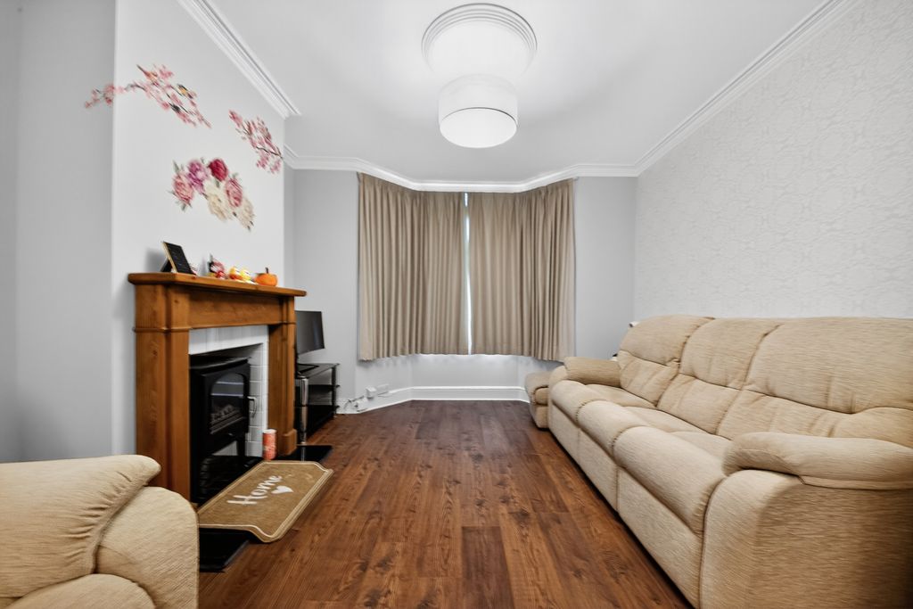 Property photo 2 of 22 Reception Room