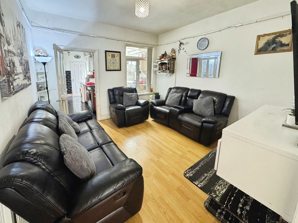 Property photo 2 of 12 Reception Room