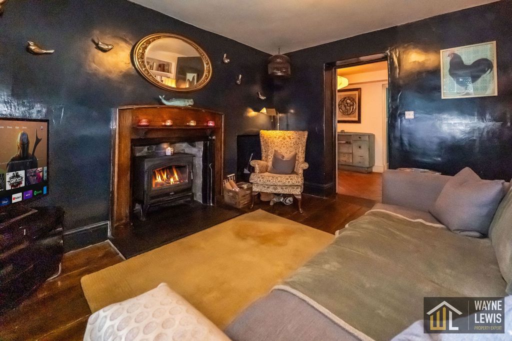 Property photo 2 of 57