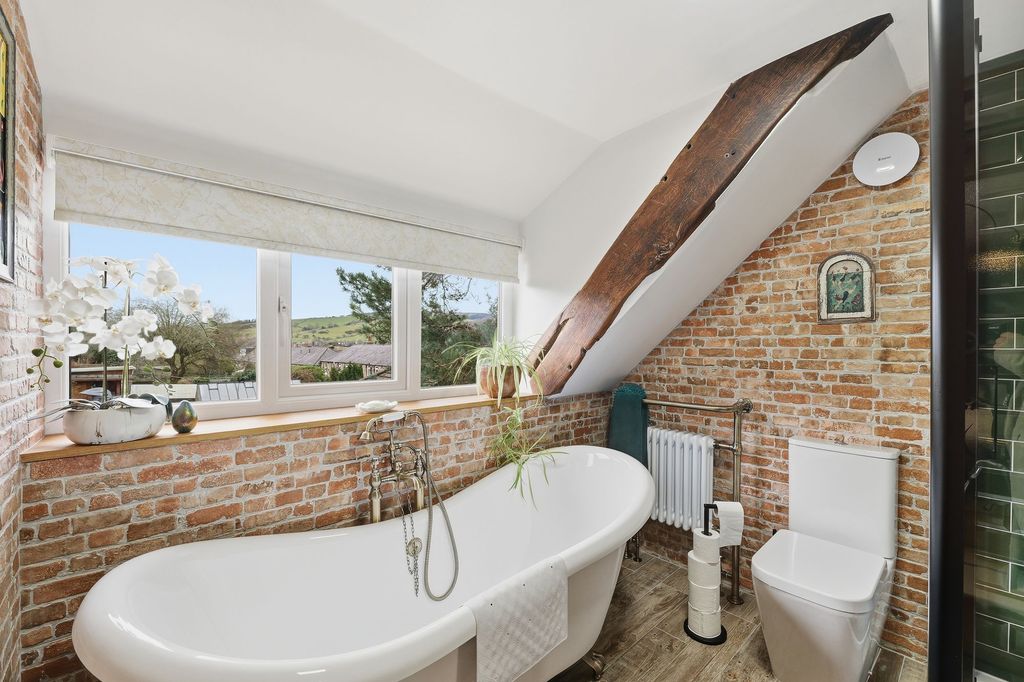 Property photo 3 of 40