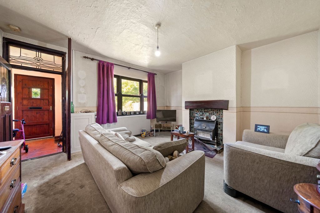 Property photo 2 of 13