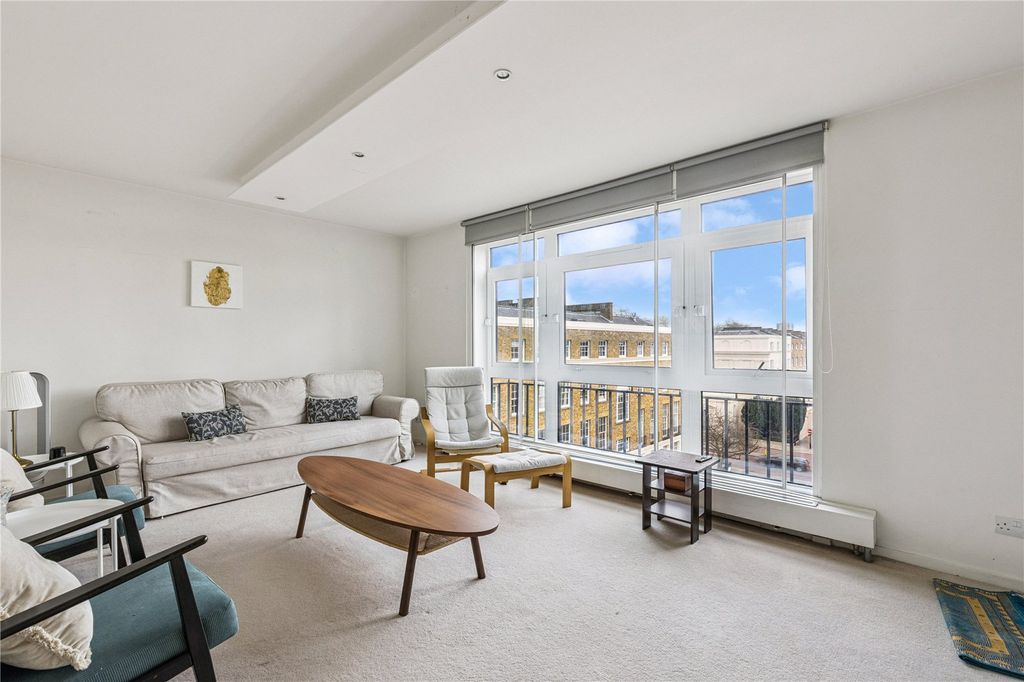 Property photo 2 of 9 Reception Room