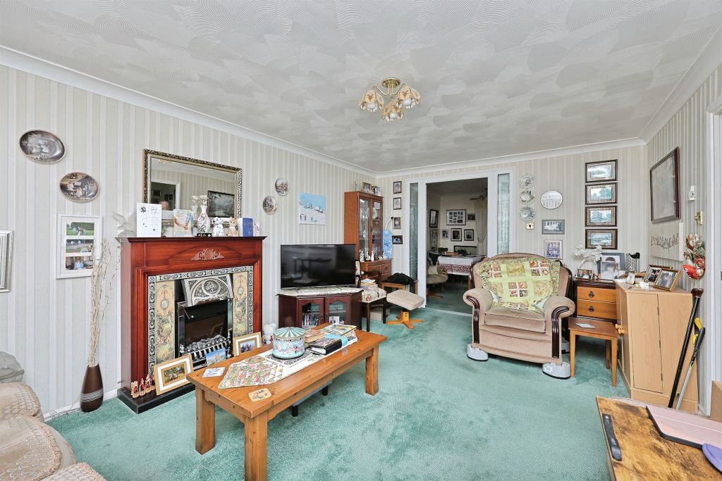 Property photo 2 of 14