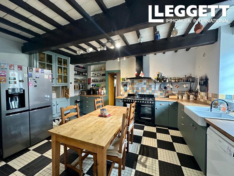 Property photo 3 of 10