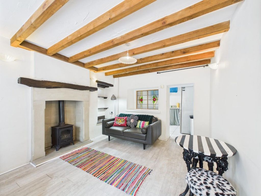 Property photo 2 of 19 Cam03810G0-Pr0319-Still001.Jpg