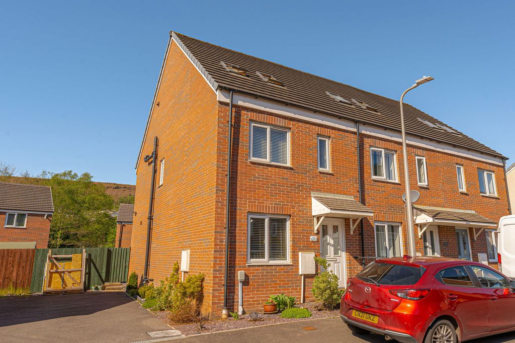 Property photo 1 of 36