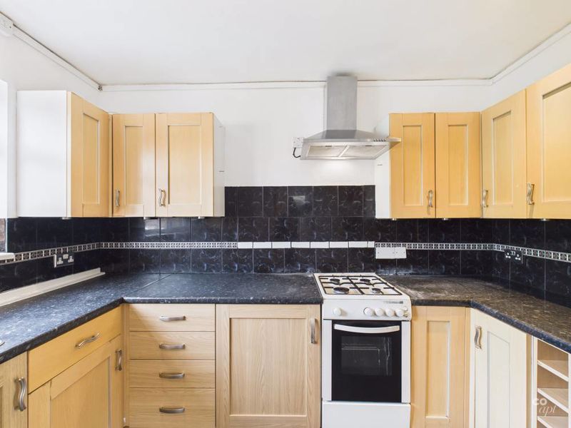 Property photo 2 of 14 Kitchen