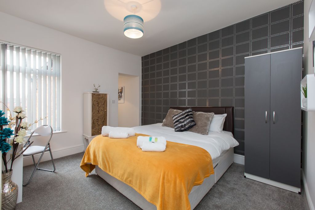 Property photo 1 of 17 Superior Studio With TV