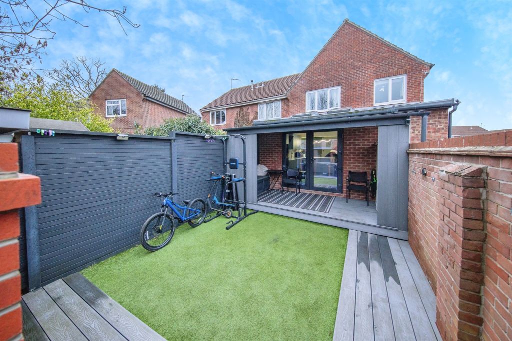 Property photo 2 of 15