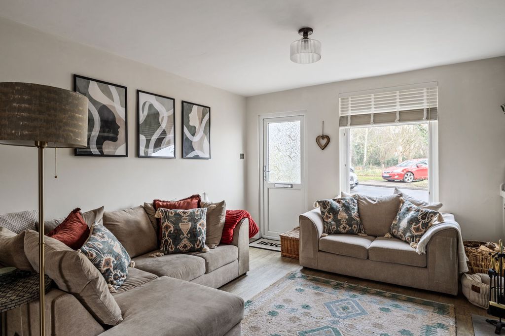 Property photo 3 of 14