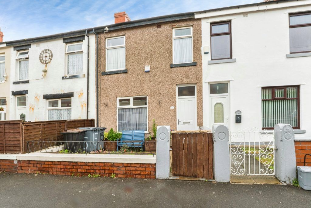 Property photo 1 of 21
