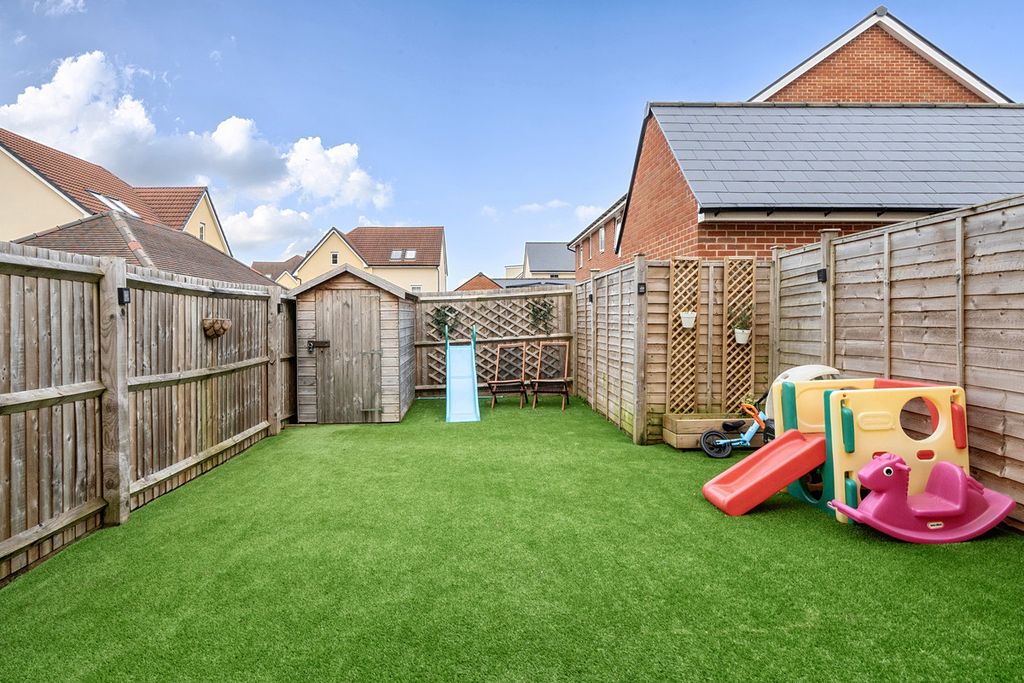 Property photo 3 of 18