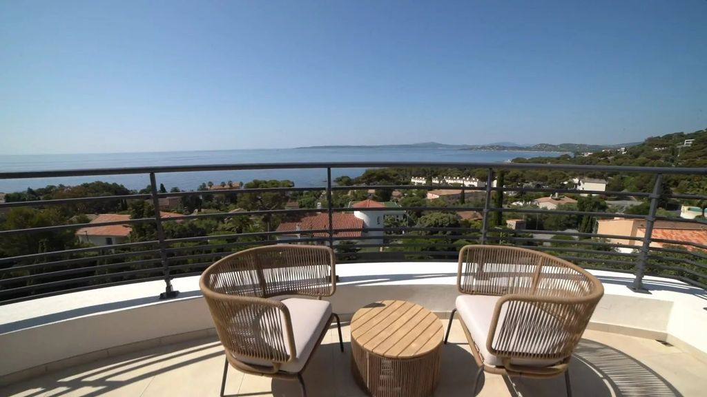 Property photo 3 of 26