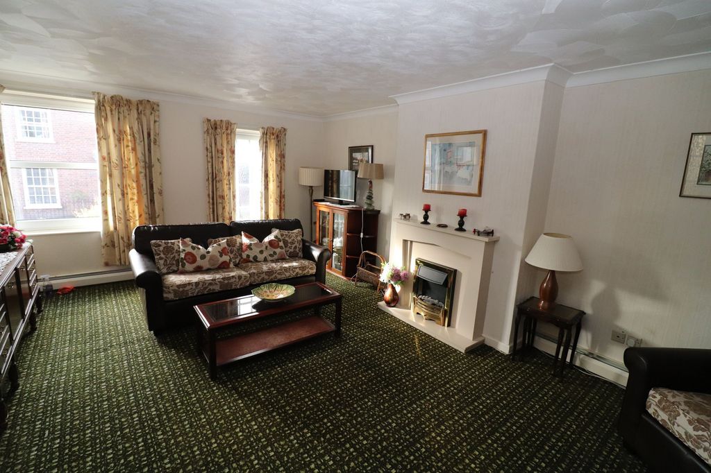 Property photo 3 of 9