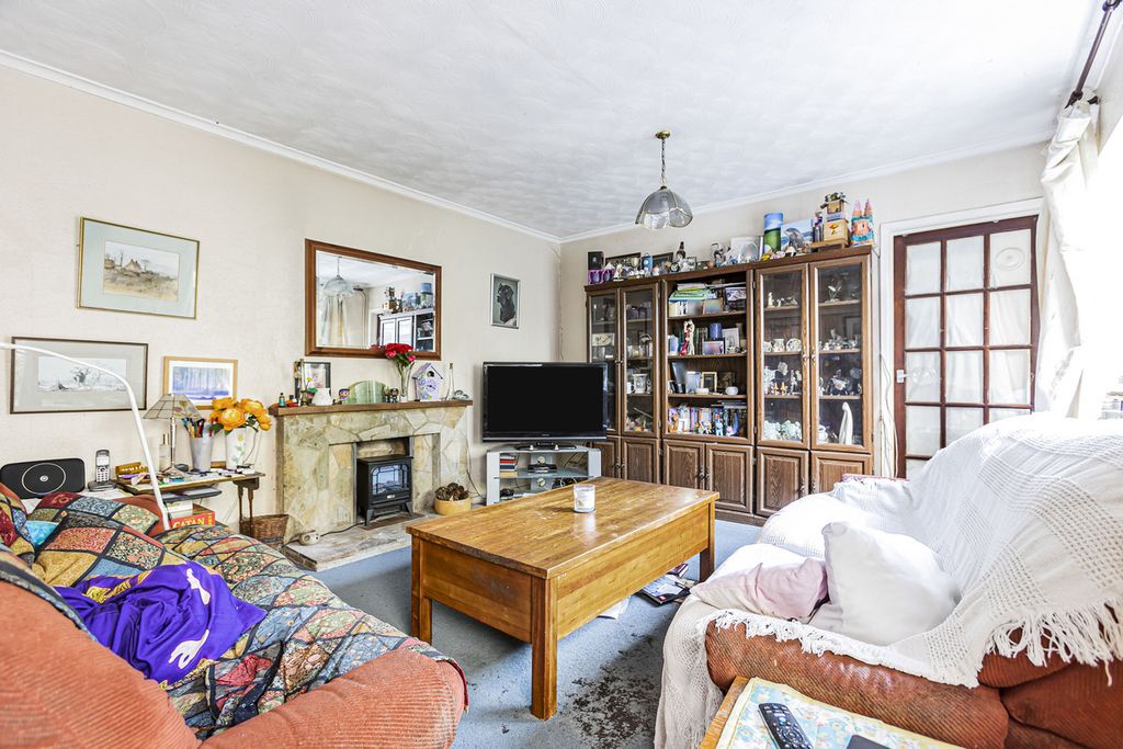 Property photo 3 of 15