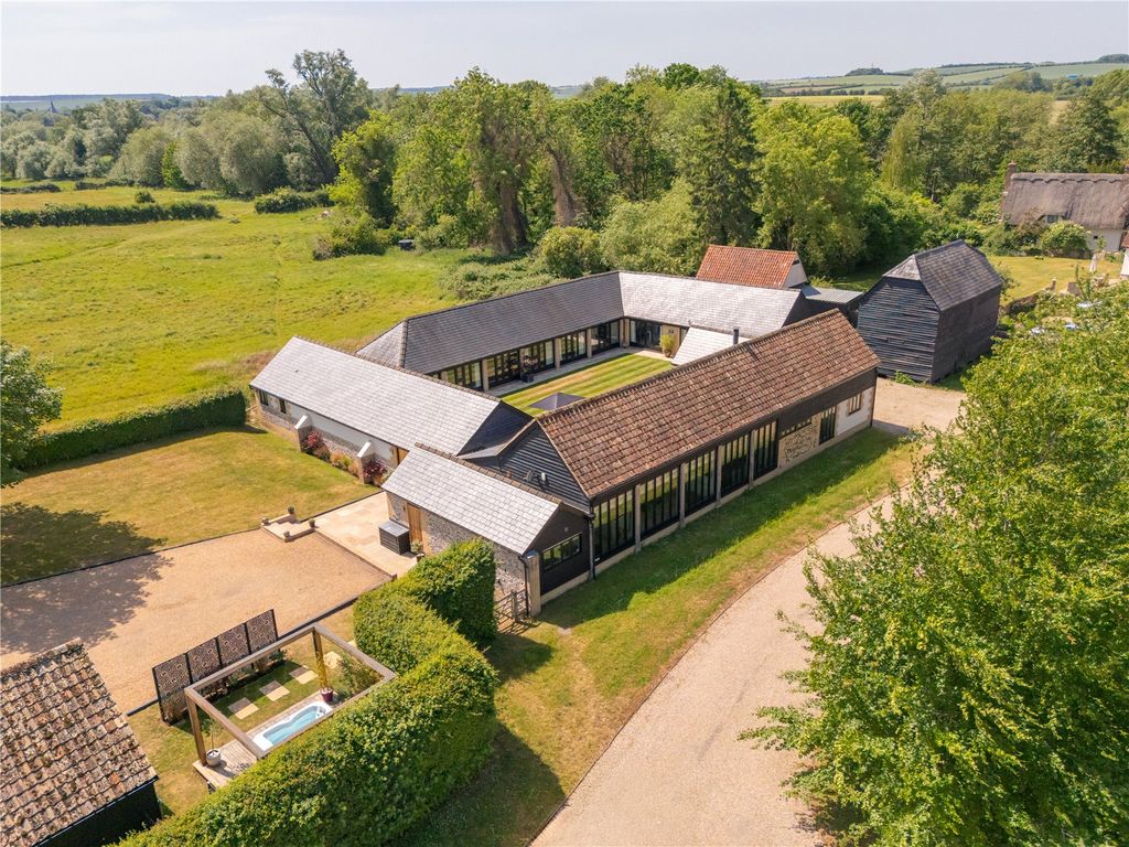 Property photo 1 of 25 Aerial
