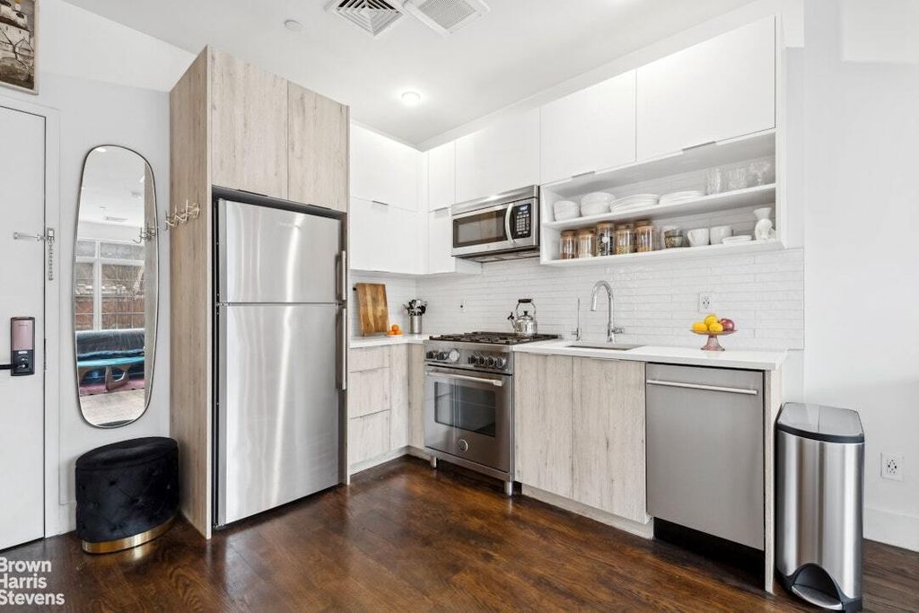 Property photo 3 of 10 <Alttext/>