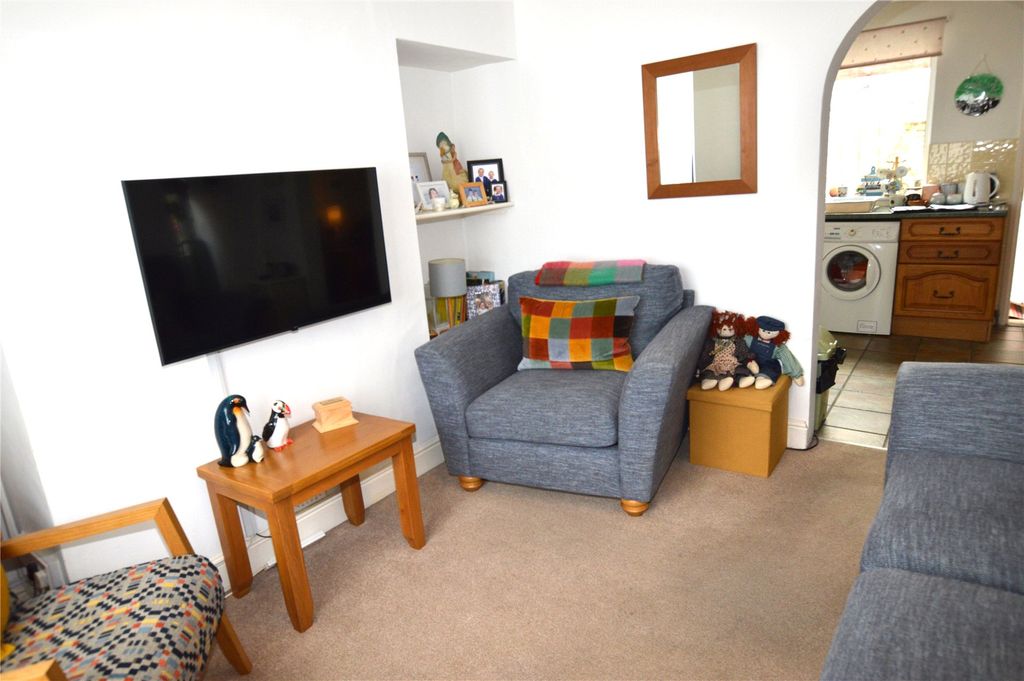 Property photo 2 of 13 Picture No. 10