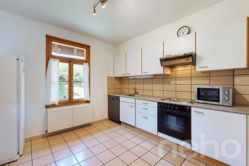 Property photo 3 of 9