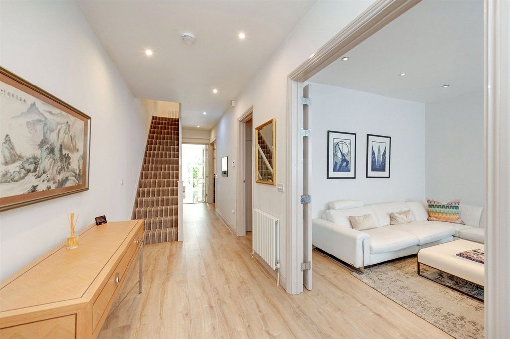 Property photo 3 of 17 Picture No. 09