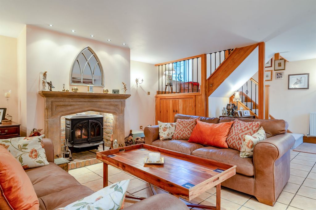 Property photo 3 of 59