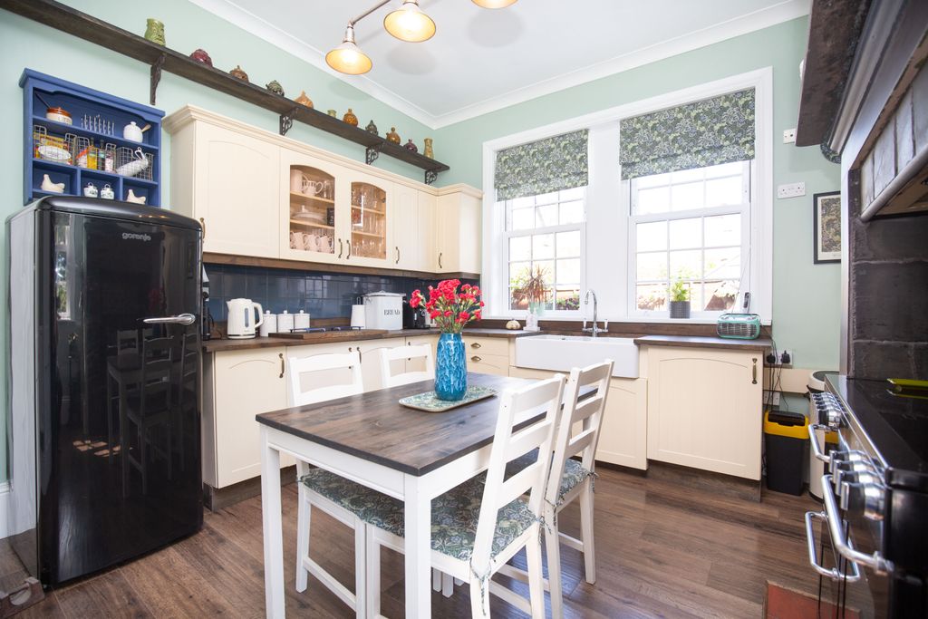 Property photo 3 of 36 Mw-6499