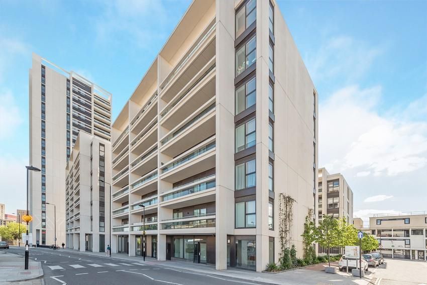 Property photo 1 of 2