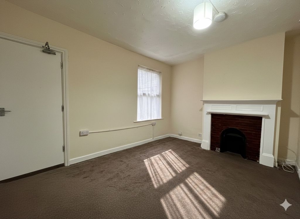 Property photo 2 of 14 4891171