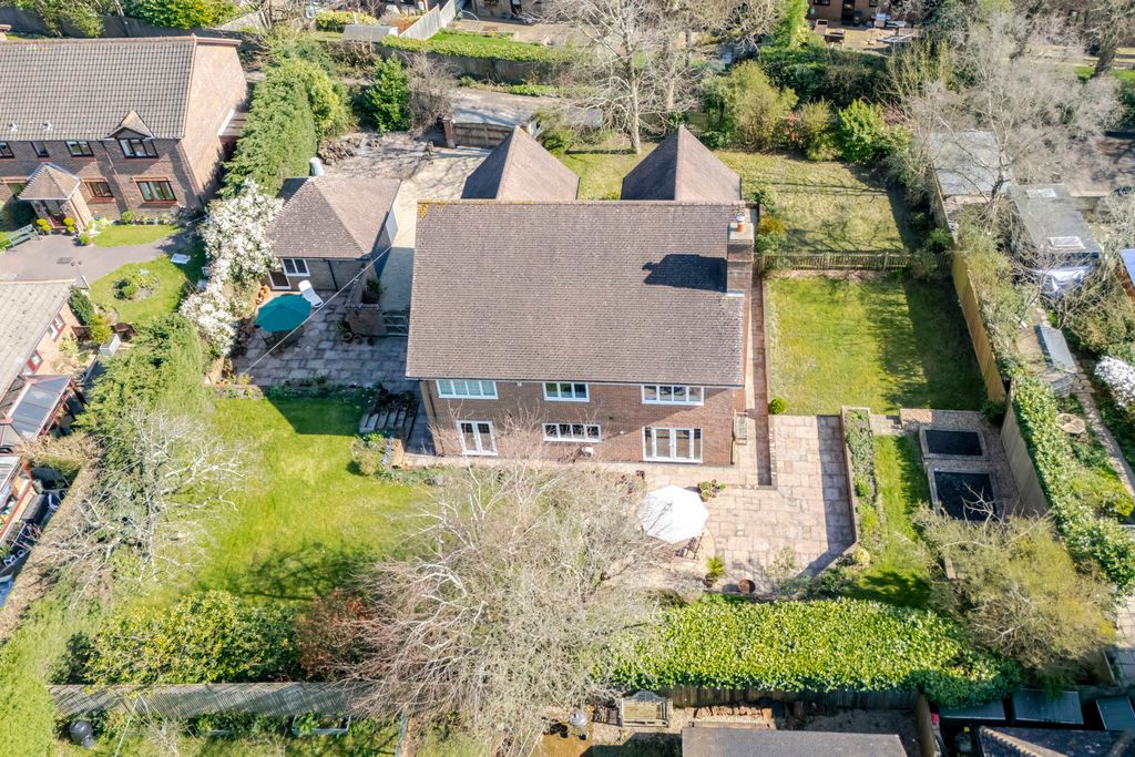 Additional image 15 of 6 bed detached house for salePark Road, Heathfield TN21