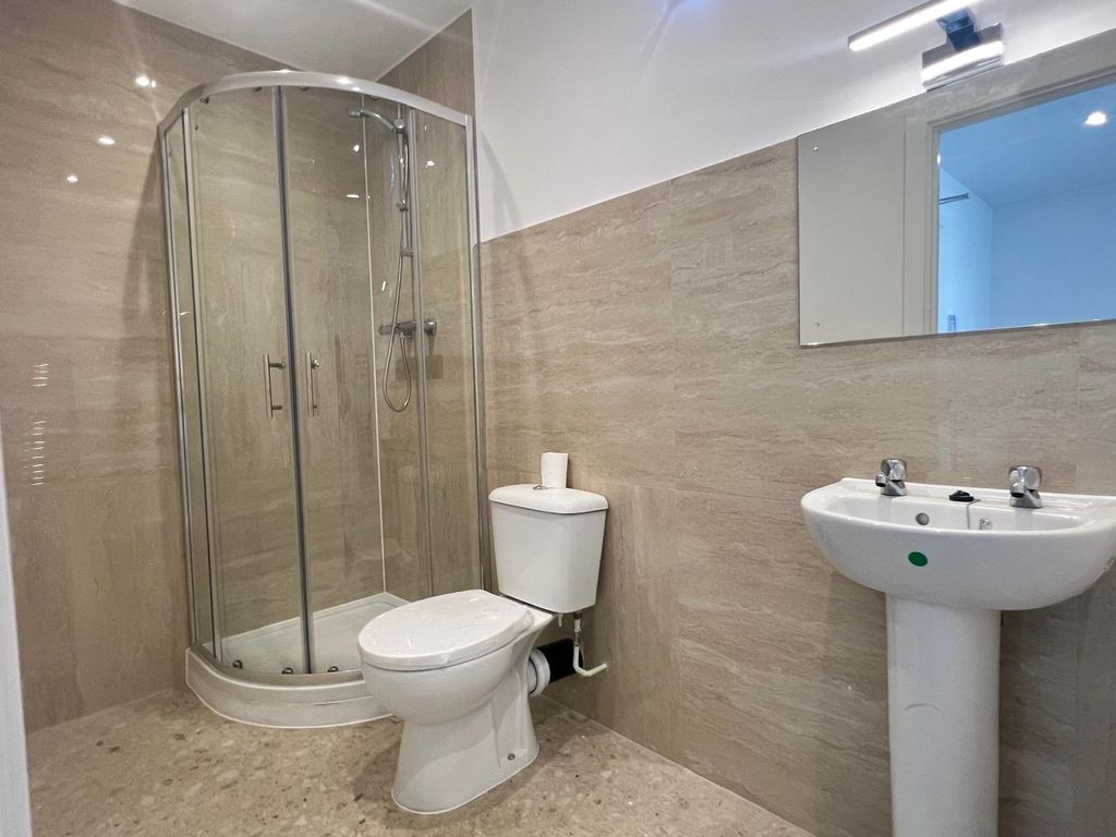 Property photo 2 of 3