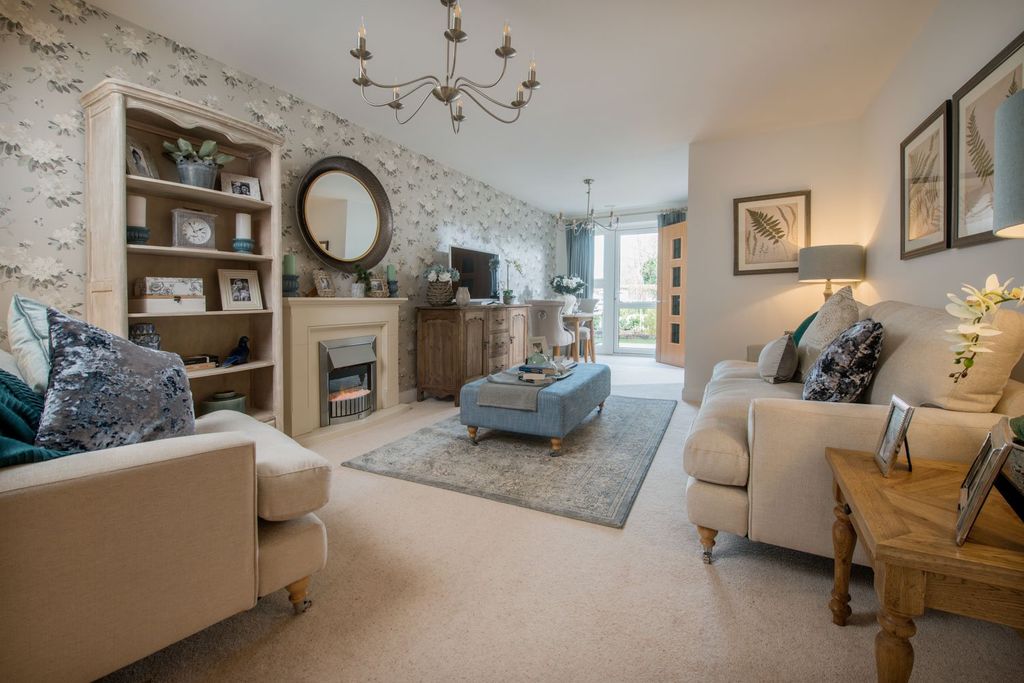 Property photo 2 of 8 Living Room