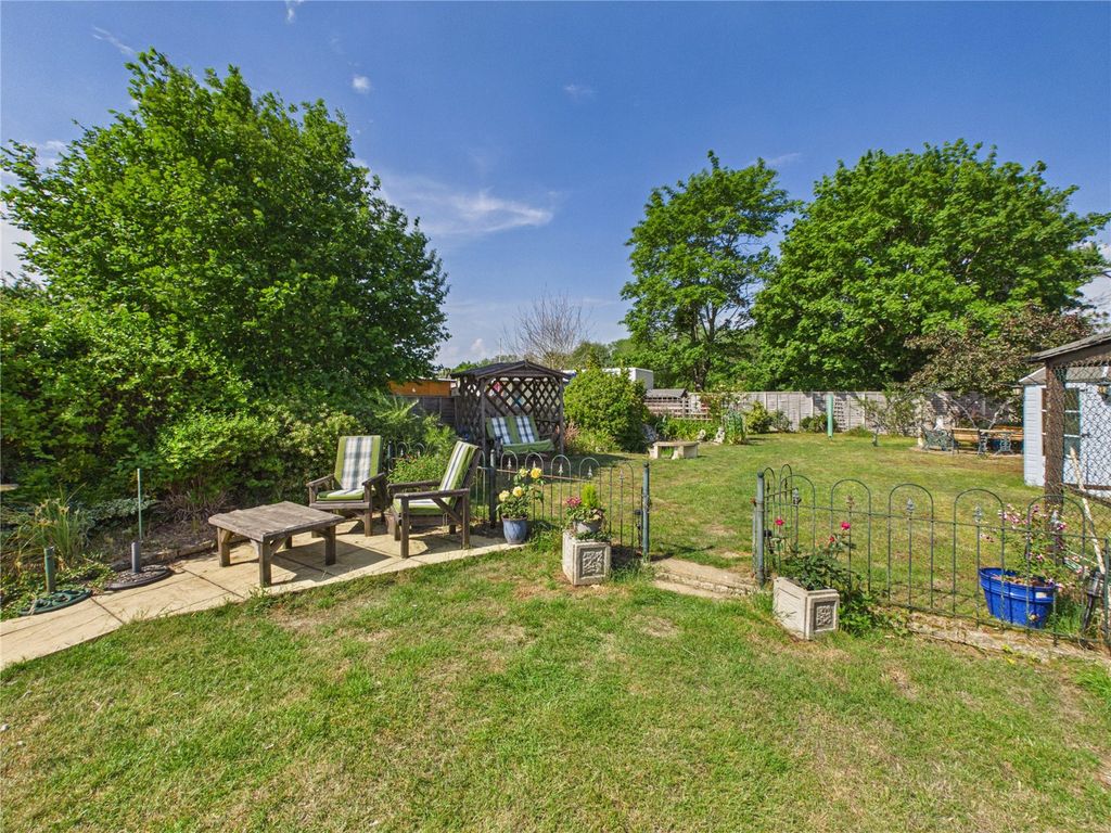 Property photo 2 of 17 Picture No. 14