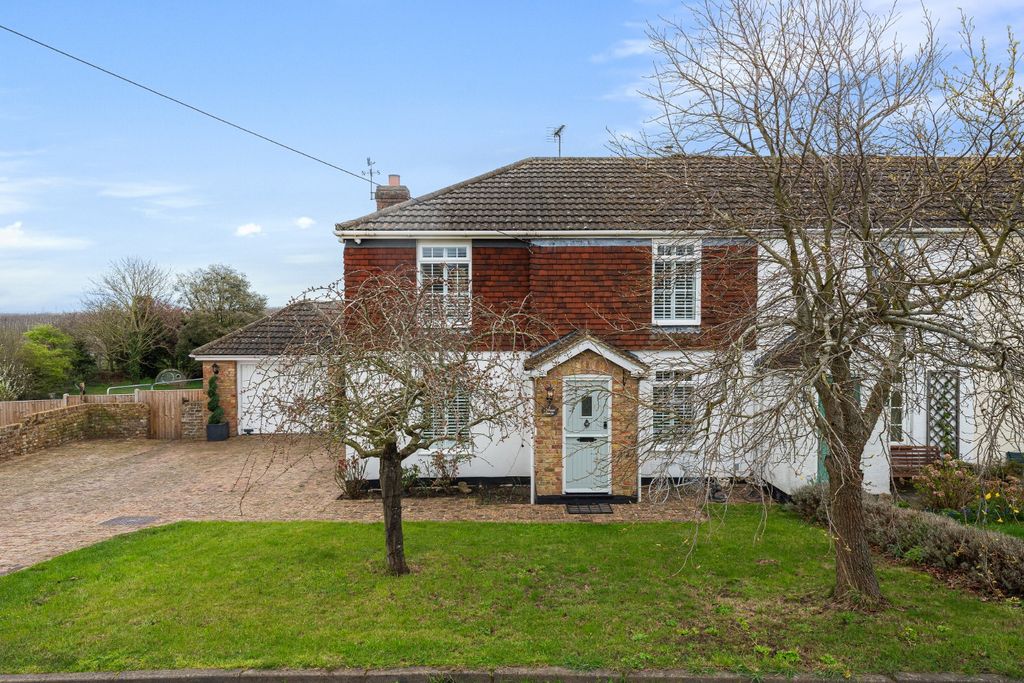 Property photo 2 of 36 4975122