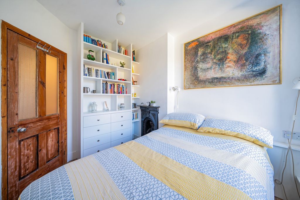 Property photo 3 of 38 1432835-28-69ba82...