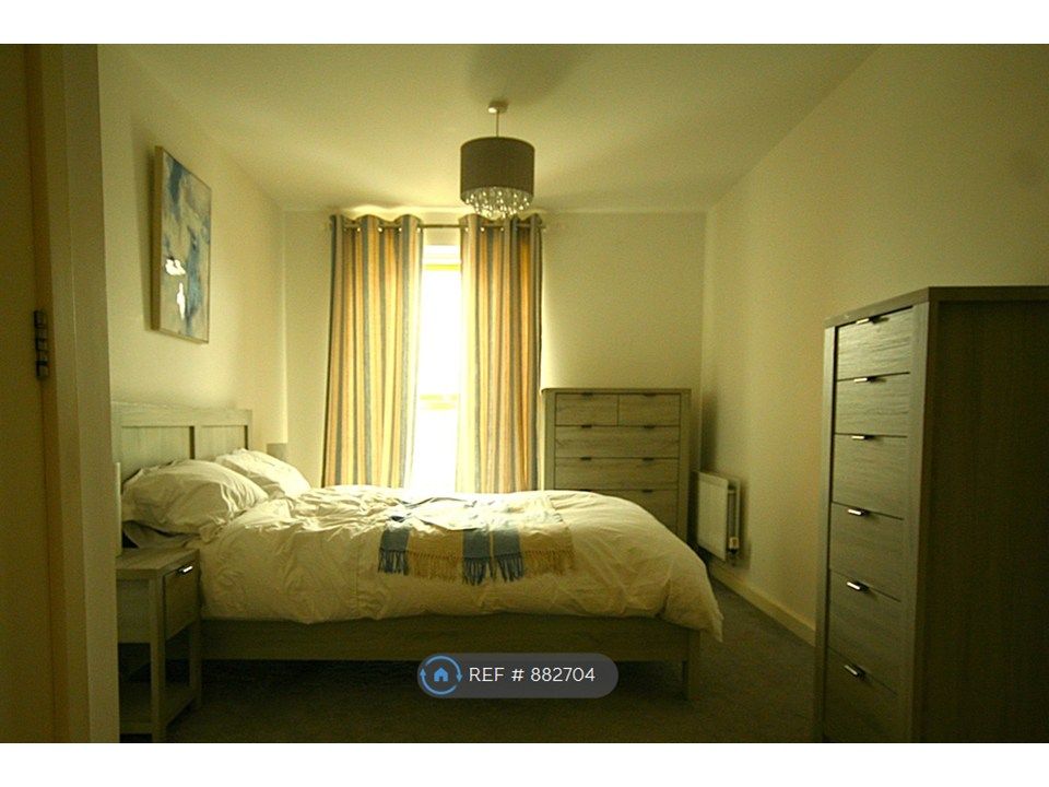 Property photo 3 of 5 Bedroom 1