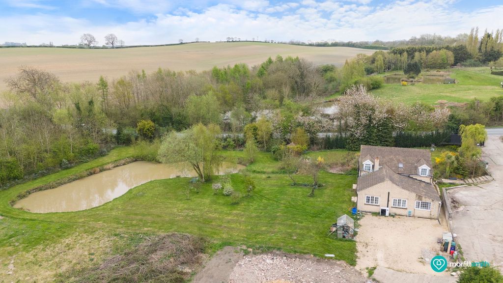 Property photo 1 of 30