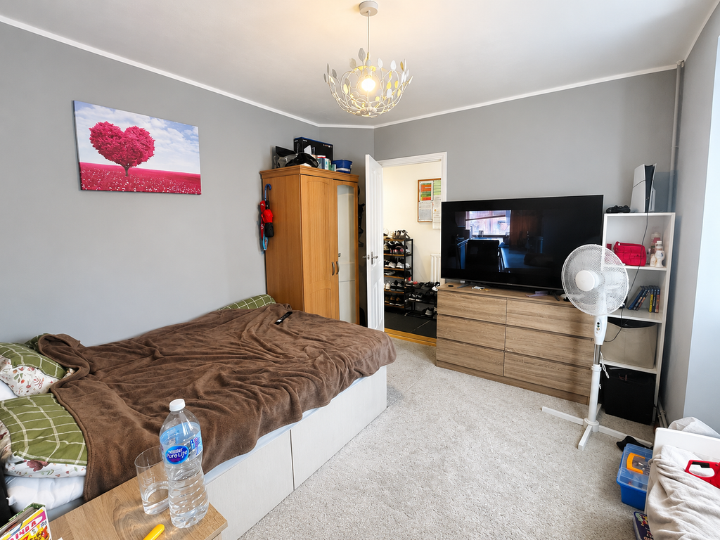 Property photo 3 of 14 Downstairs Reception Room (2)