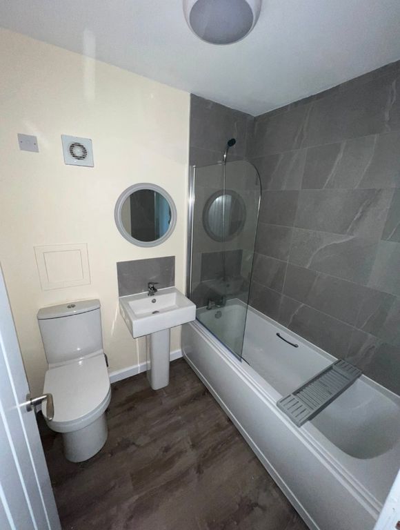 Property photo 2 of 7 Photo 2