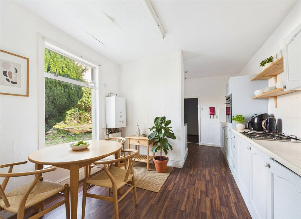 Property photo 3 of 16 Picture No. 25