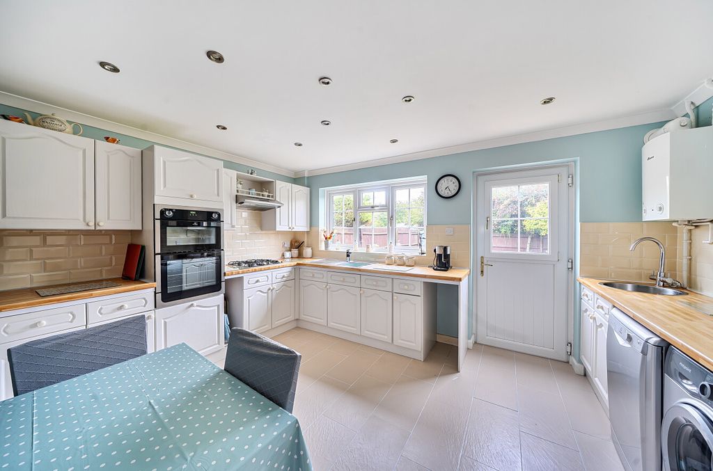 Property photo 3 of 15 1530631-21-6Acd12...