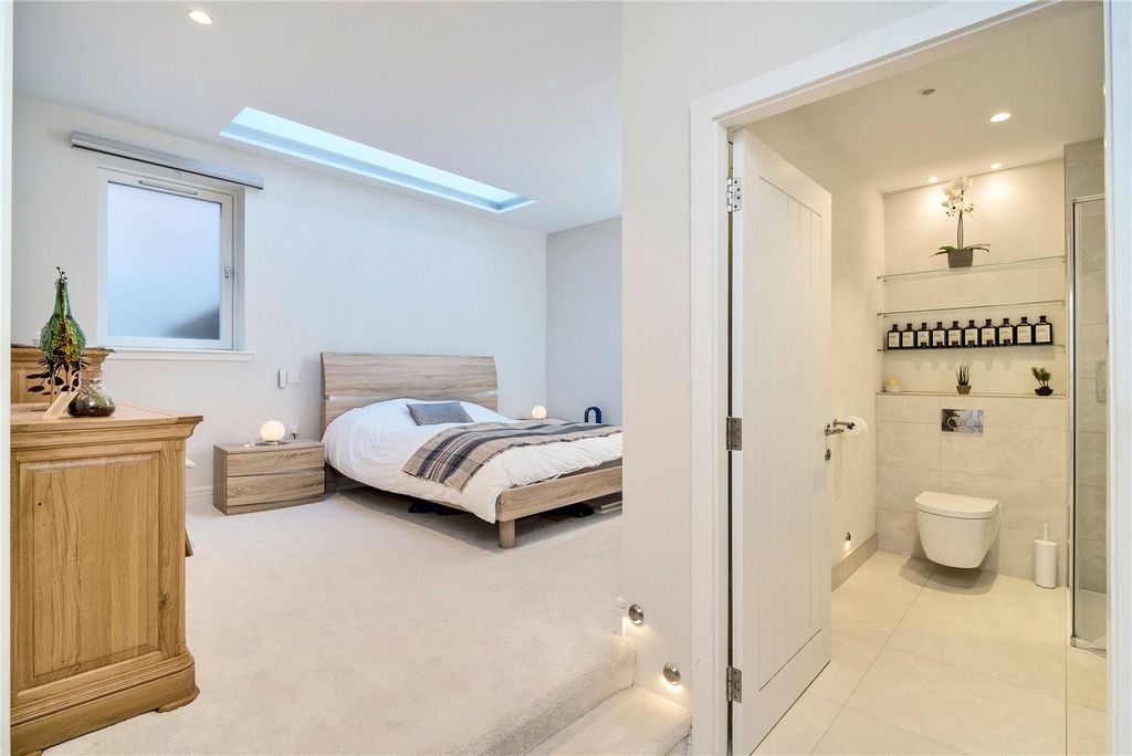 Additional image 11 of 3 bed mews for saleHill Street South Lane, New Town, Edinburgh EH2