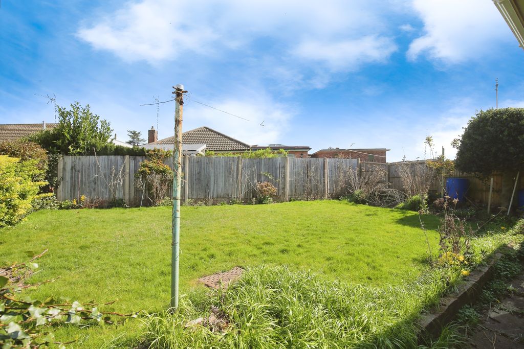 Property photo 2 of 13 ee4850Cf-4X8A4880