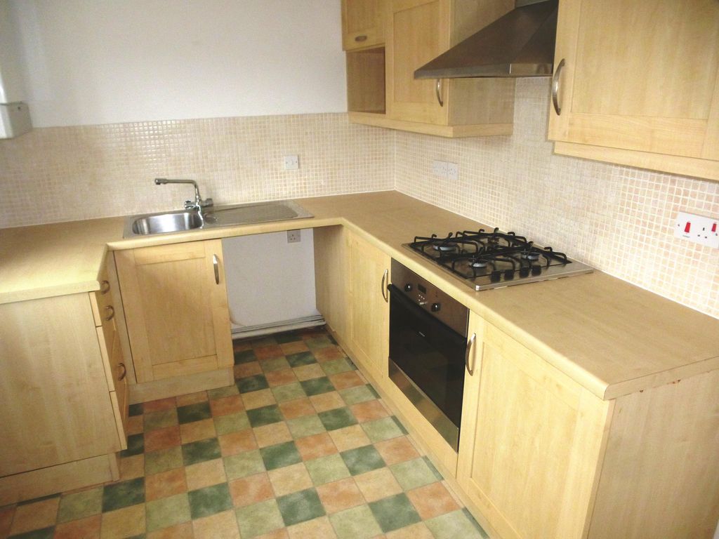 Property photo 2 of 7 Kitchen