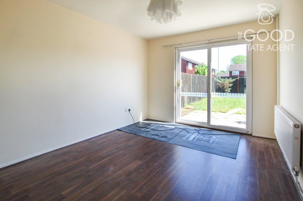 Property photo 2 of 11