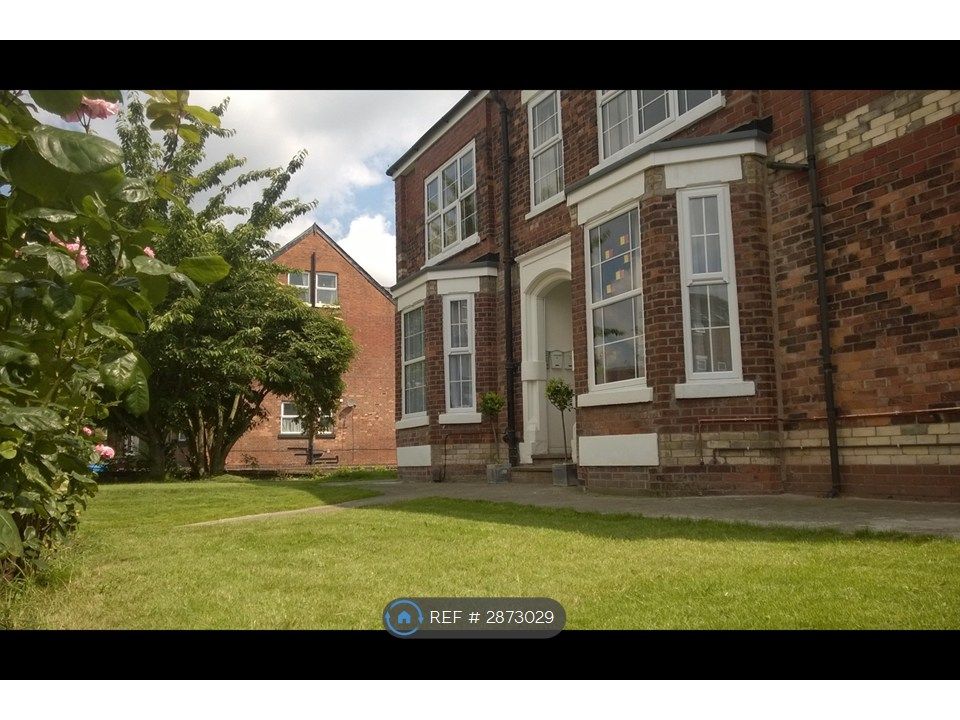 Property photo 2 of 8 Lawns