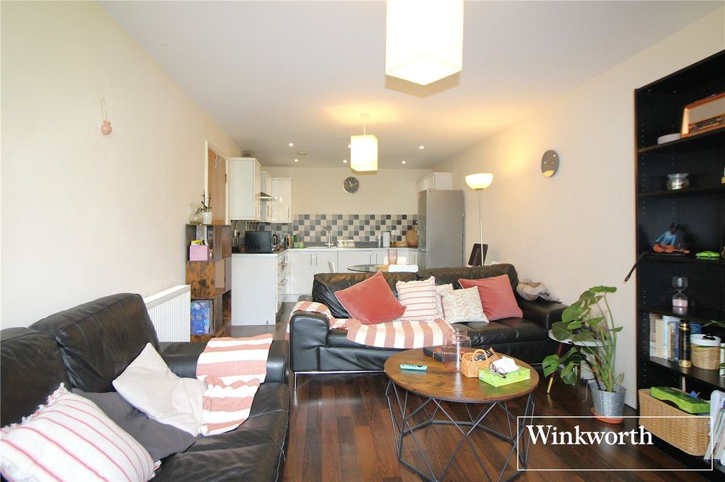 Property photo 3 of 11 Picture 3