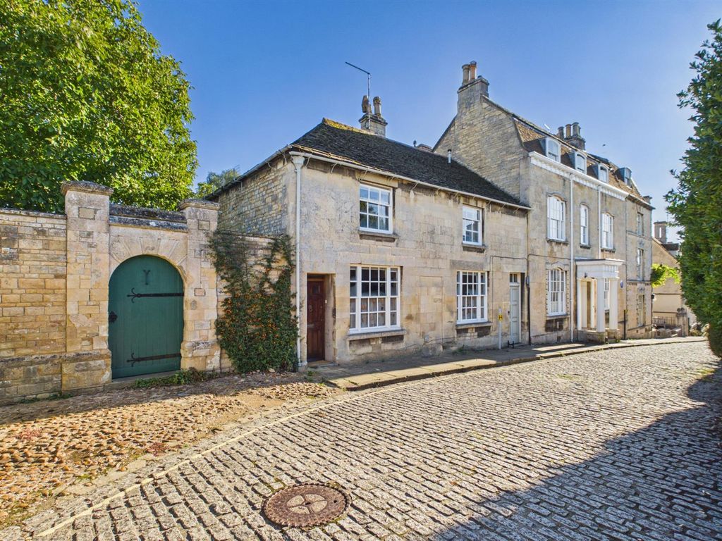 Property photo 1 of 19 Barn Hill, Stamford