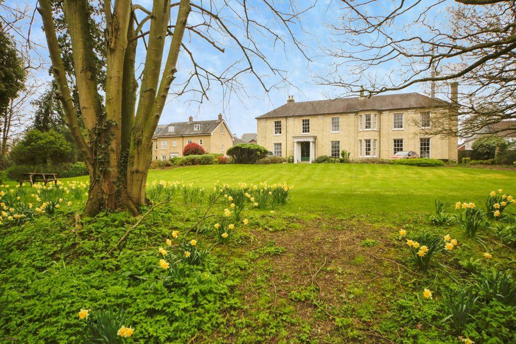 Property photo 1 of 17 Pbox-Img.Jpg