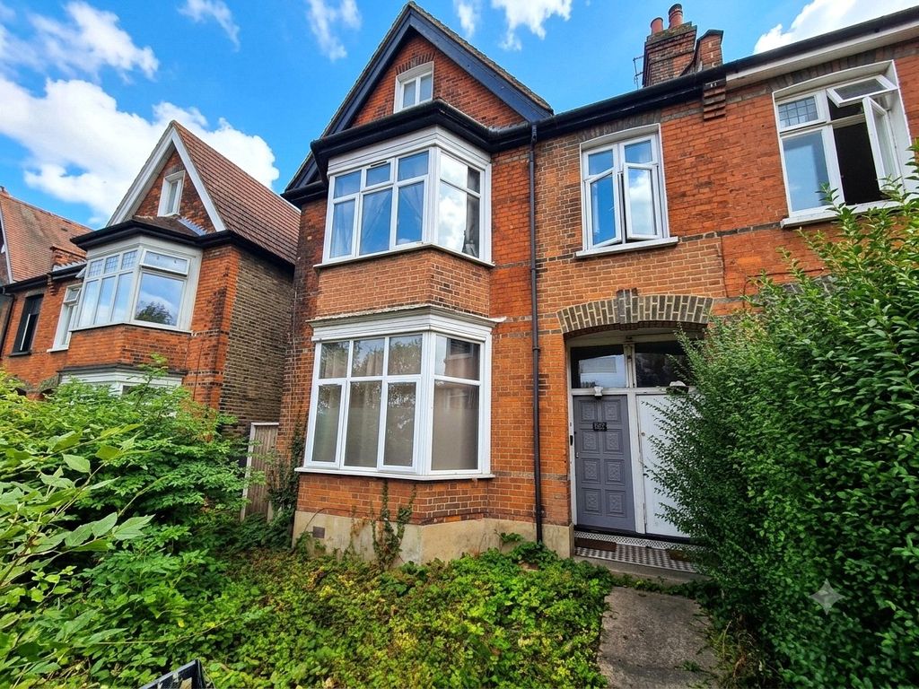 Property photo 1 of 12 Front